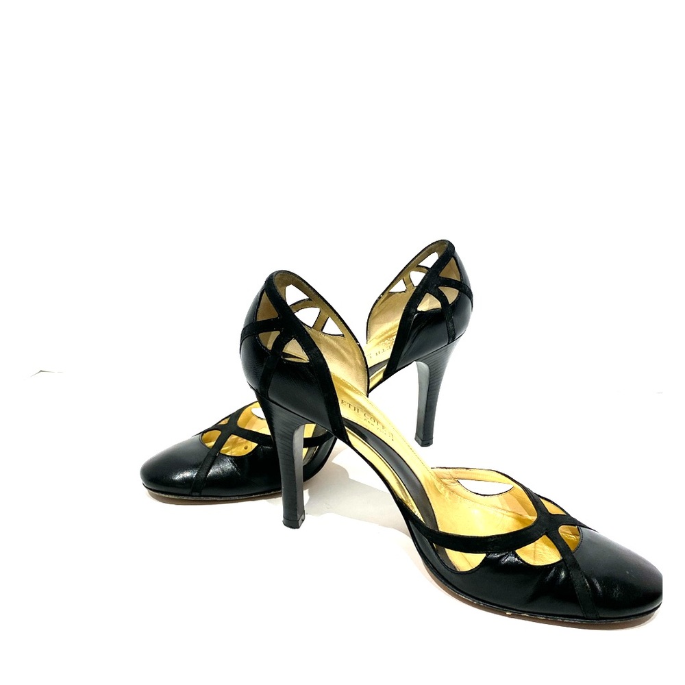 Kenneth Cole cut out pumps